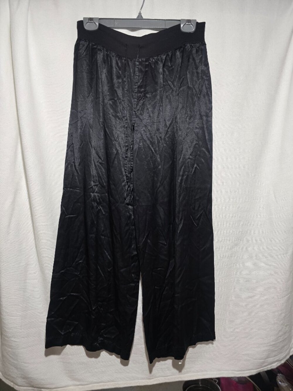 PJ Harlow Jolie Capri Black Satin Wide Leg Lounge Pants Women's Size M